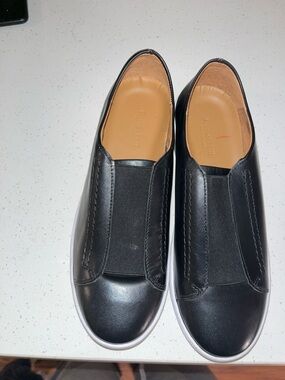 Garnet Hill Black Slip-On Leather Loafers with White Outsole